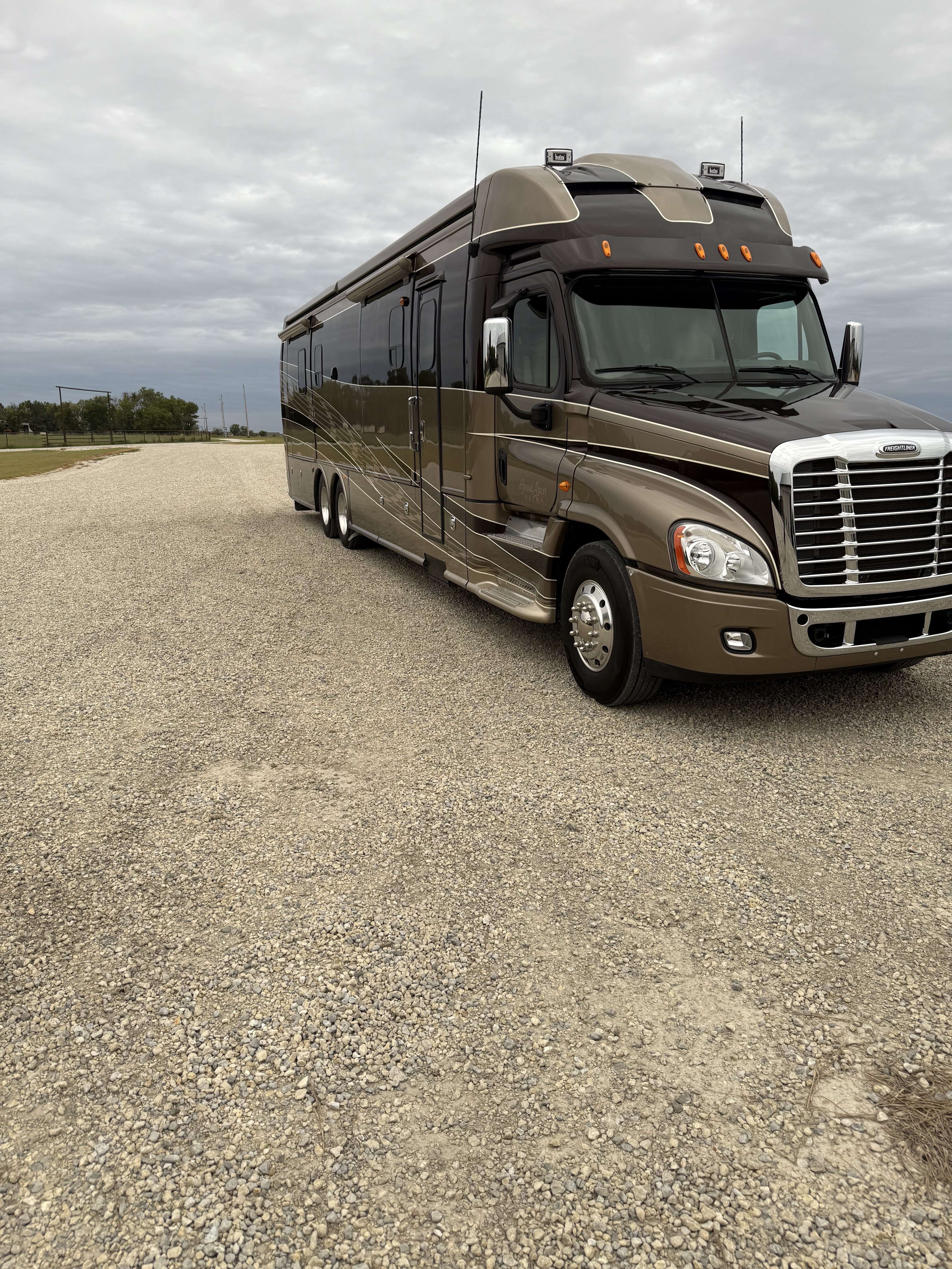 2013 Dynamax Corp GRAND SPORT ULTRA 450UL in kechi KS