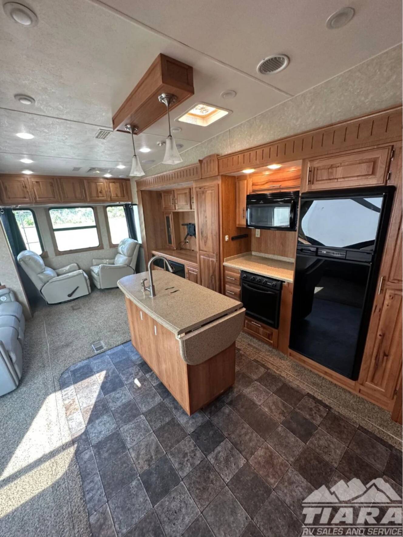 A photo of this 2014 Peterson Excel 34IKE