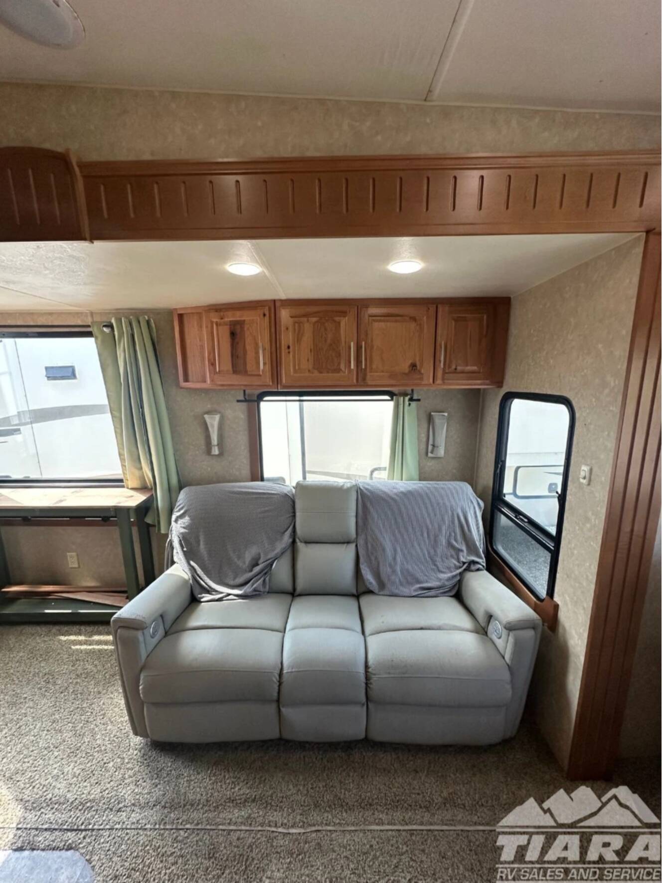 A photo of this 2014 Peterson Excel 34IKE