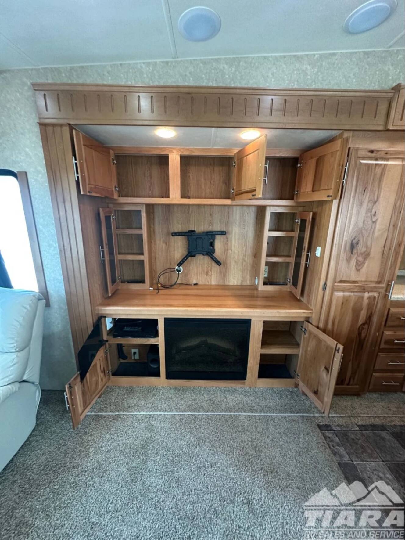 A photo of this 2014 Peterson Excel 34IKE