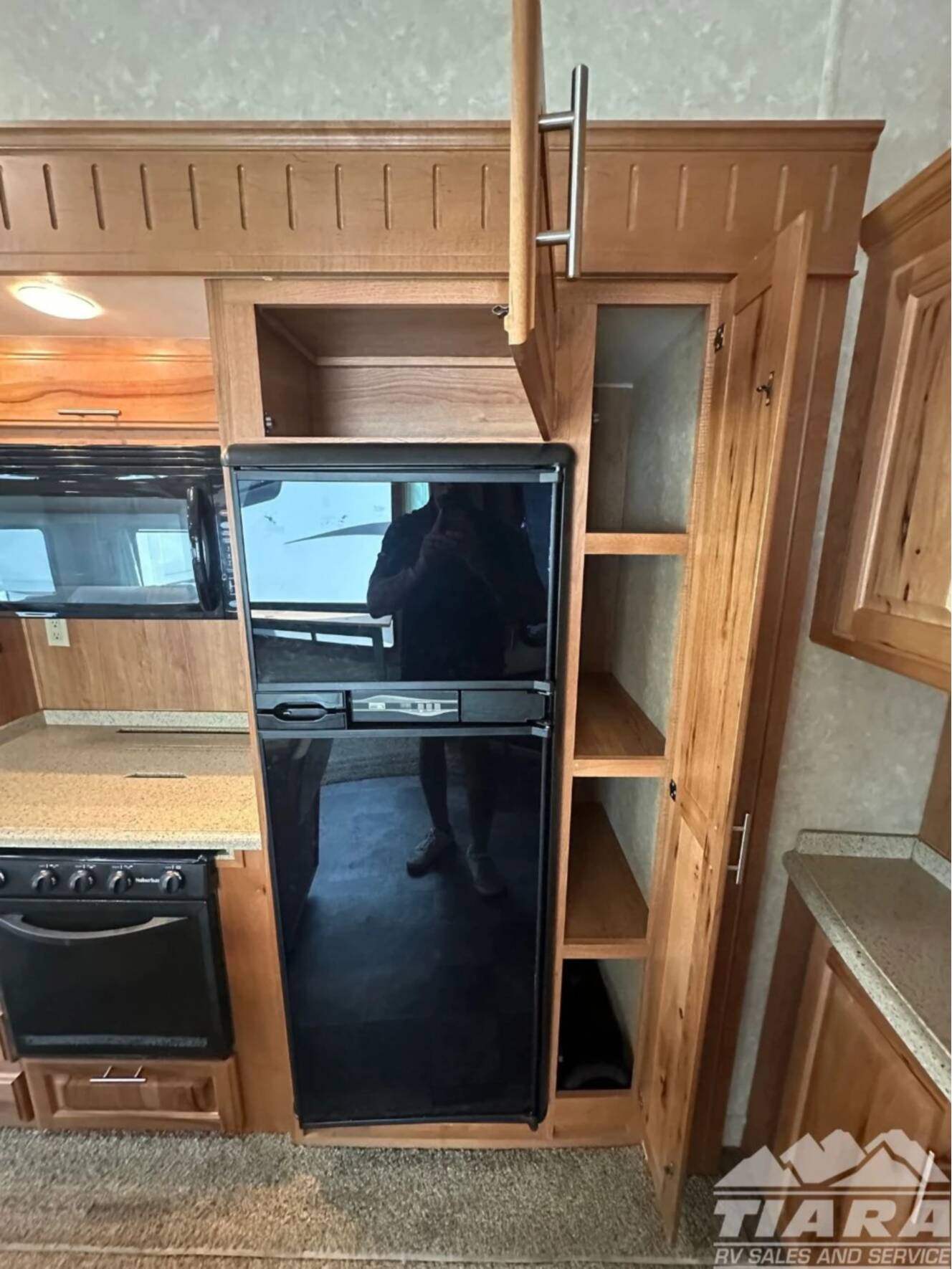 A photo of this 2014 Peterson Excel 34IKE