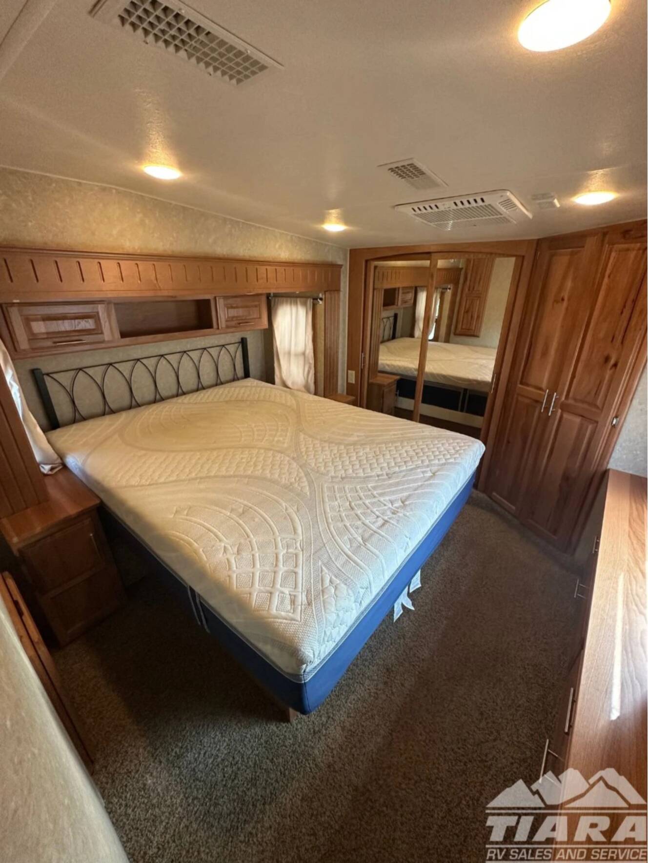 A photo of this 2014 Peterson Excel 34IKE