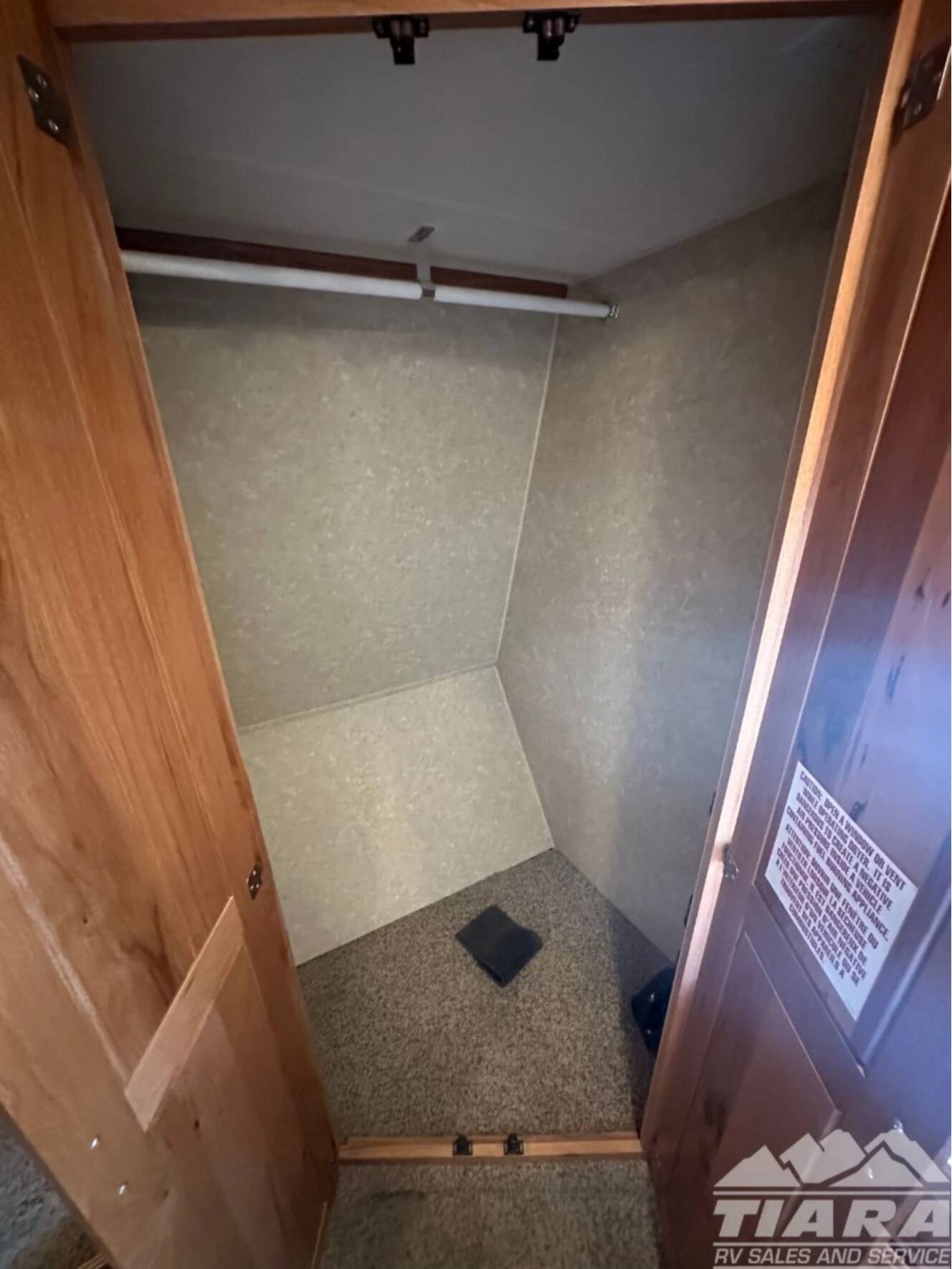 A photo of this 2014 Peterson Excel 34IKE