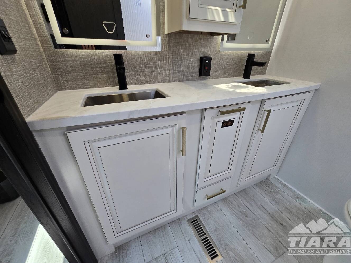 A photo of this 2026 Keystone Rv Montana 3781RL