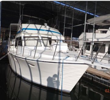 1989 Hyatt SUNDECK MOTORYACHT Aft Cabin Boat boat