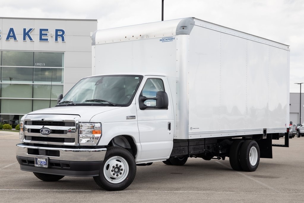 2026 Ford E-450 photo 5