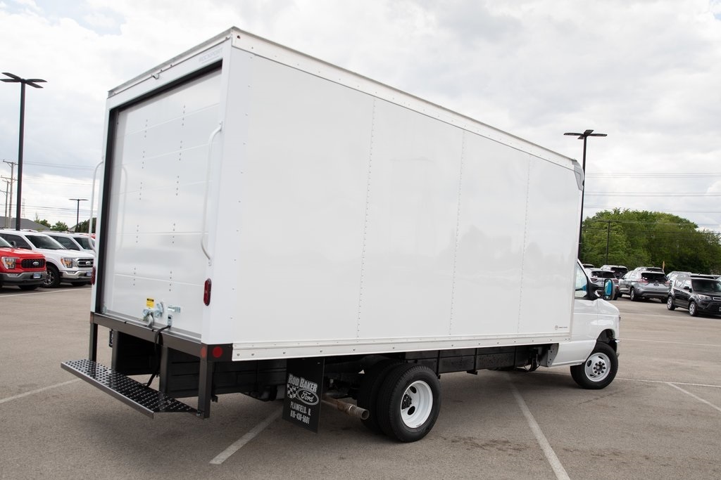2026 Ford E-450 photo 10
