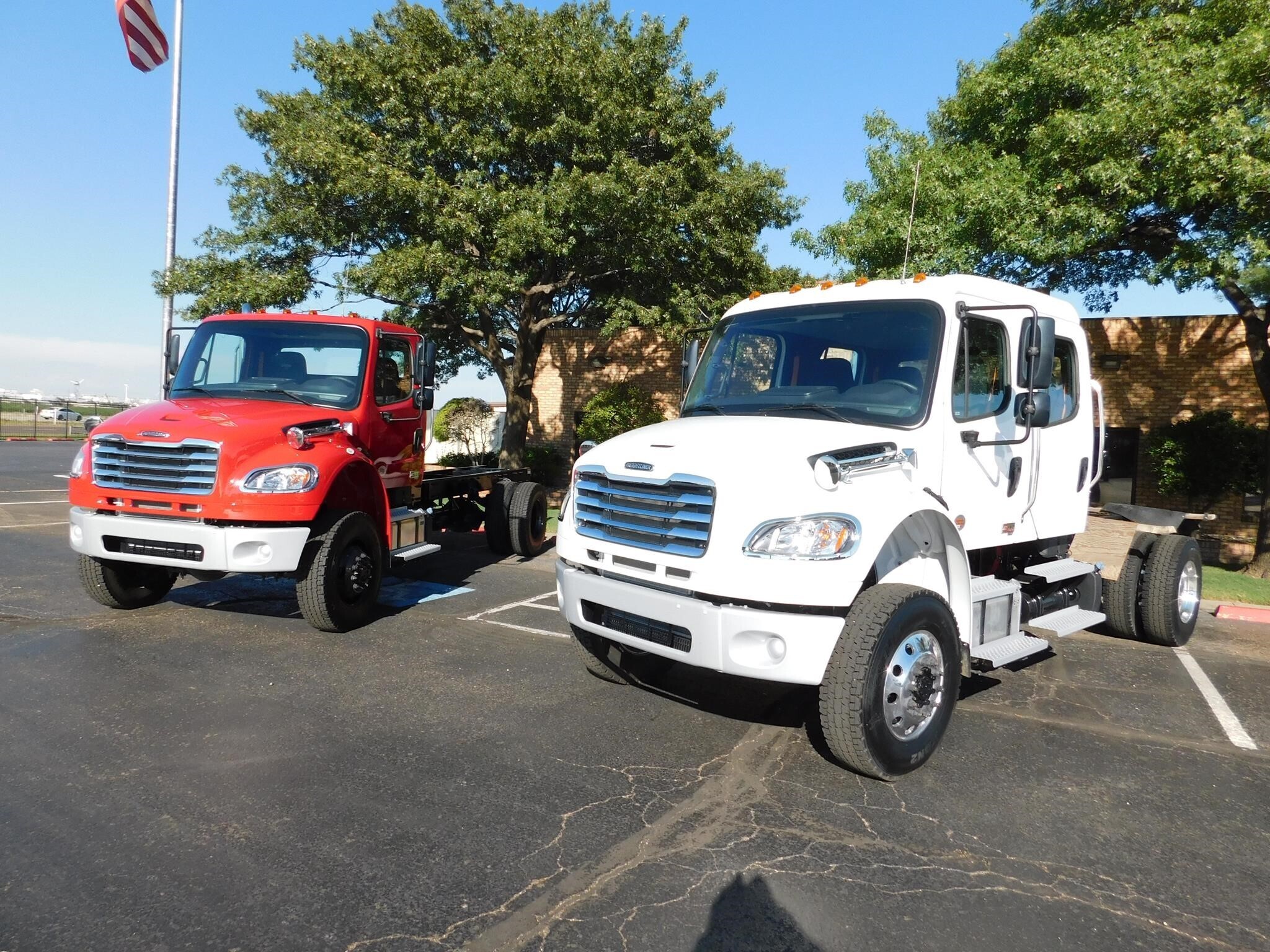 2027 FREIGHTLINER BUSINESS CLASS M2 106 PLUS in Lubbock, TX
