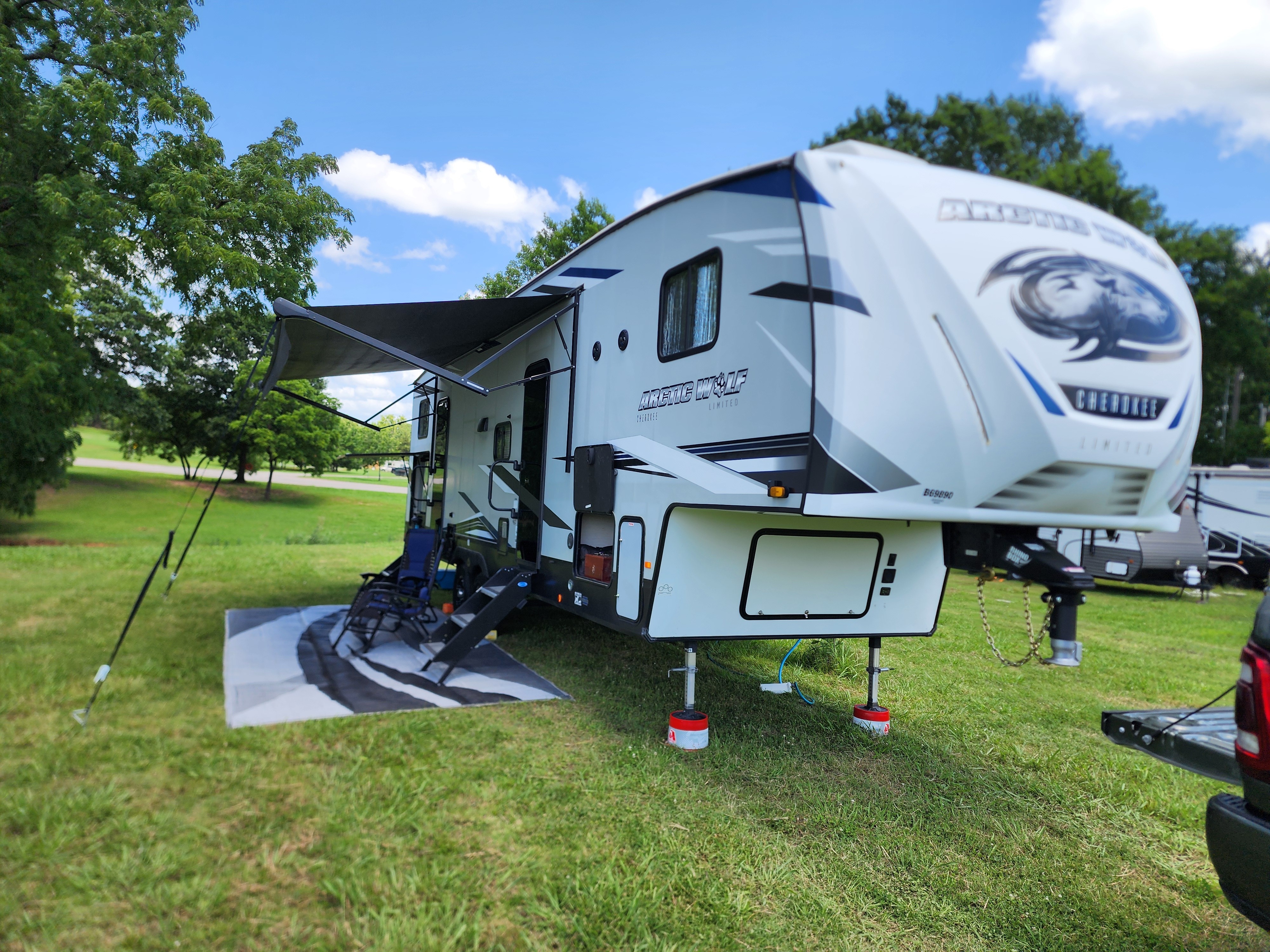 Used 2021 Forest River Cherokee Arctic Wolf 321bh in Collinsville, OK ...
