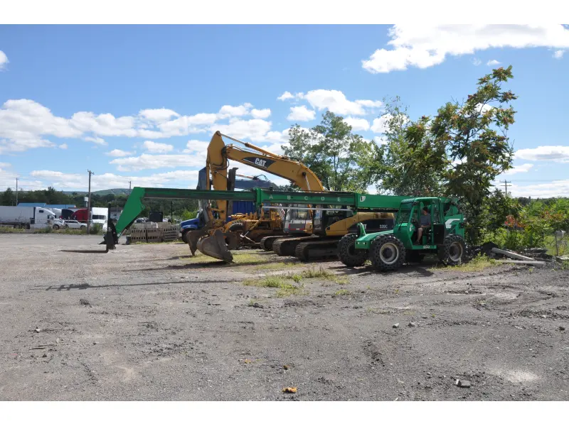 2013 JLG 6042