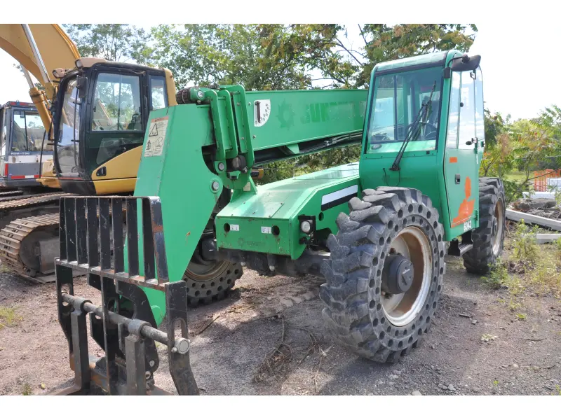 2013 JLG 6042