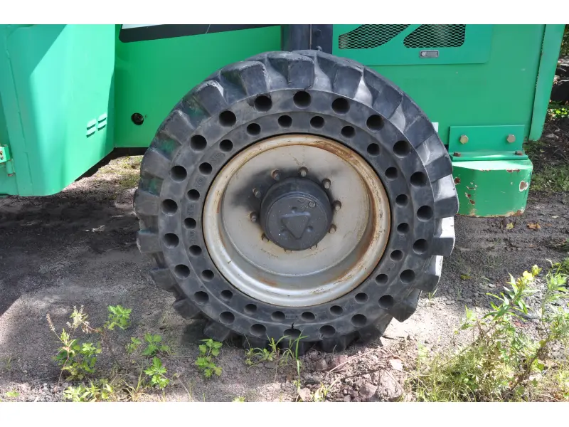 2013 JLG 6042