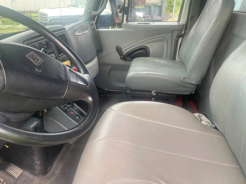 2003 INTERNATIONAL Durastar 4300