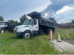 2003 INTERNATIONAL Durastar 4300