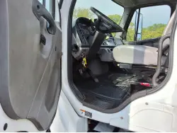 2012 FREIGHTLINER BUSINESS CLASS M2 106