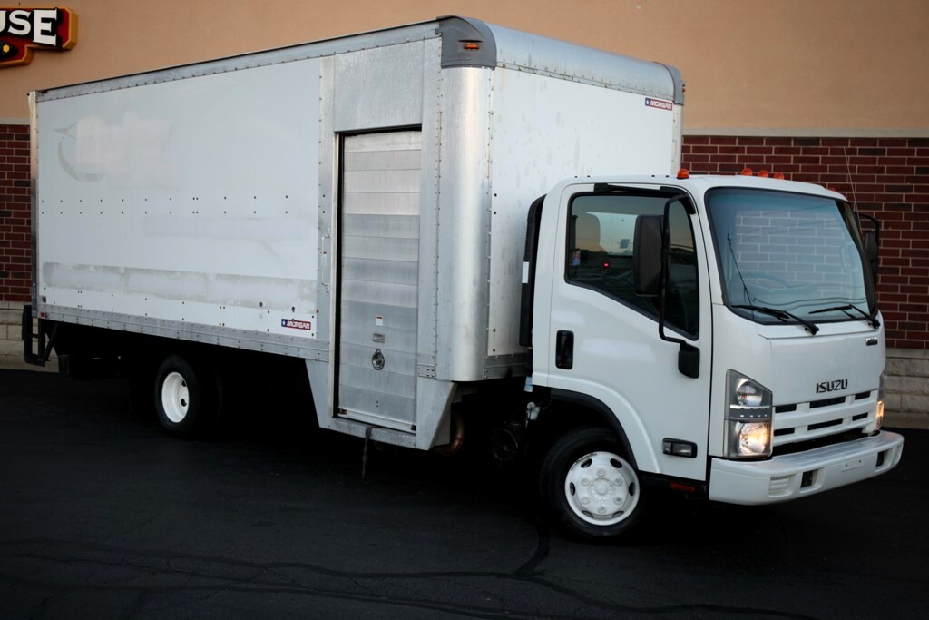 2015 Isuzu Npr Hd in Stone Park, IL