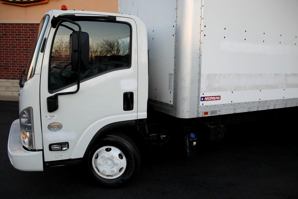 2015 Isuzu NPR photo 11