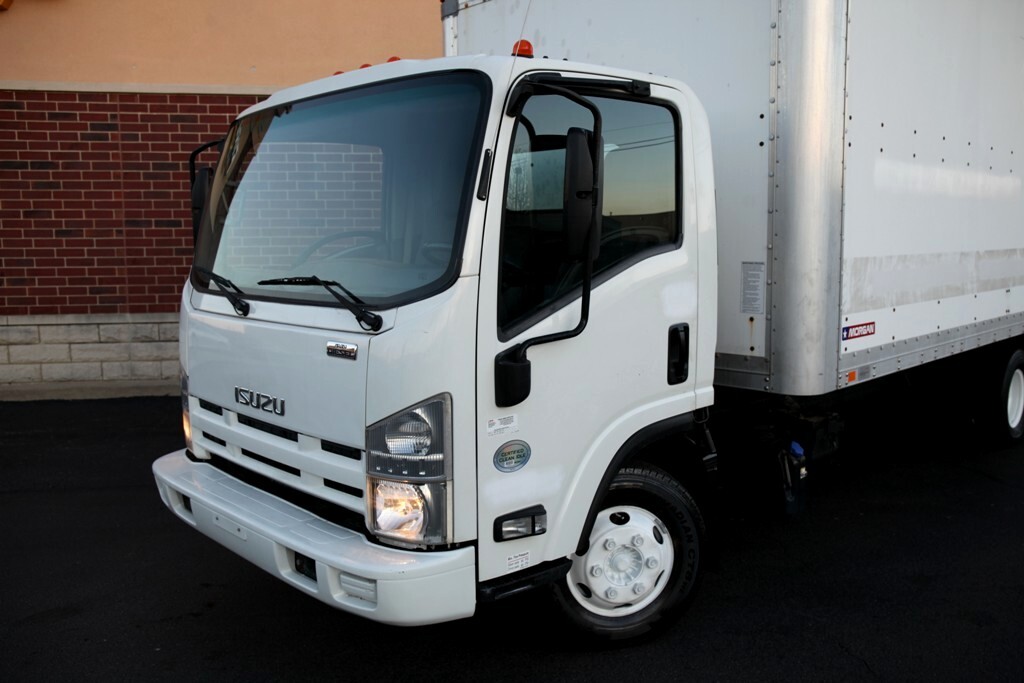 2015 Isuzu NPR photo 10