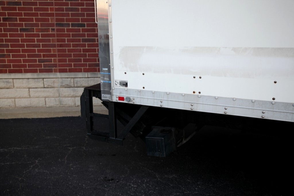 2015 Isuzu NPR photo 7