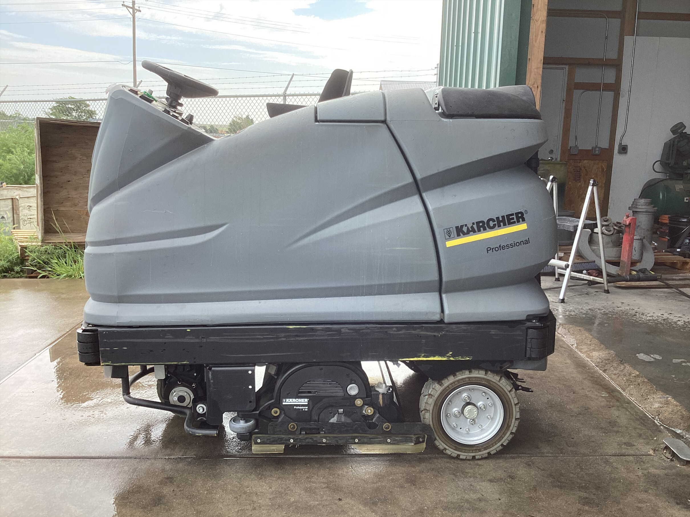 2021 Karcher Ride-On Floor Scrubbers B 250 R in Wichita, KS