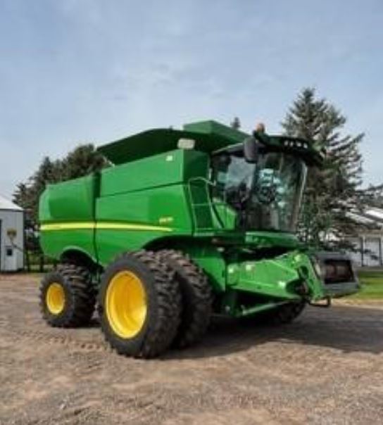 2014 JOHN DEERE S670 in Dalbo, MN