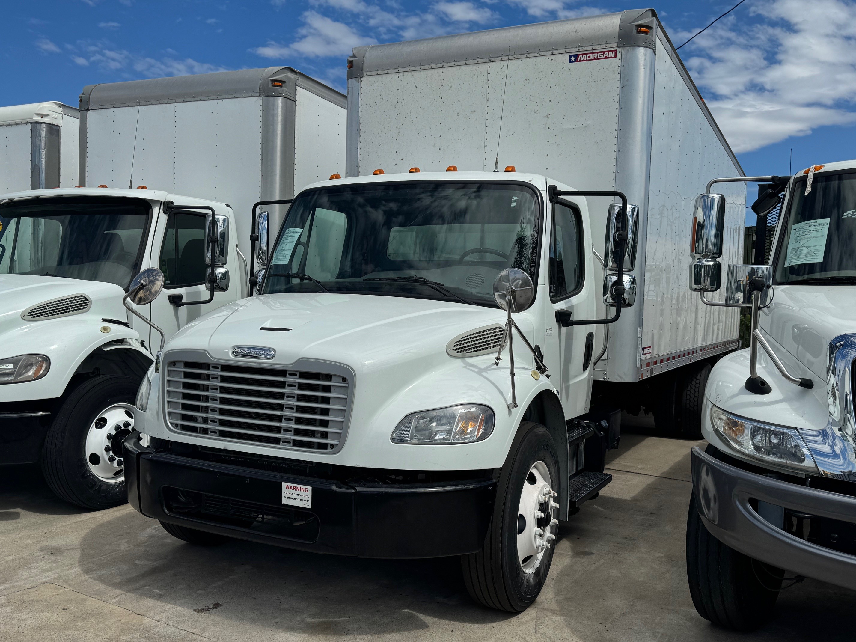 2020 FREIGHTLINER BUSINESS CLASS M2 106 in Fontana, CA