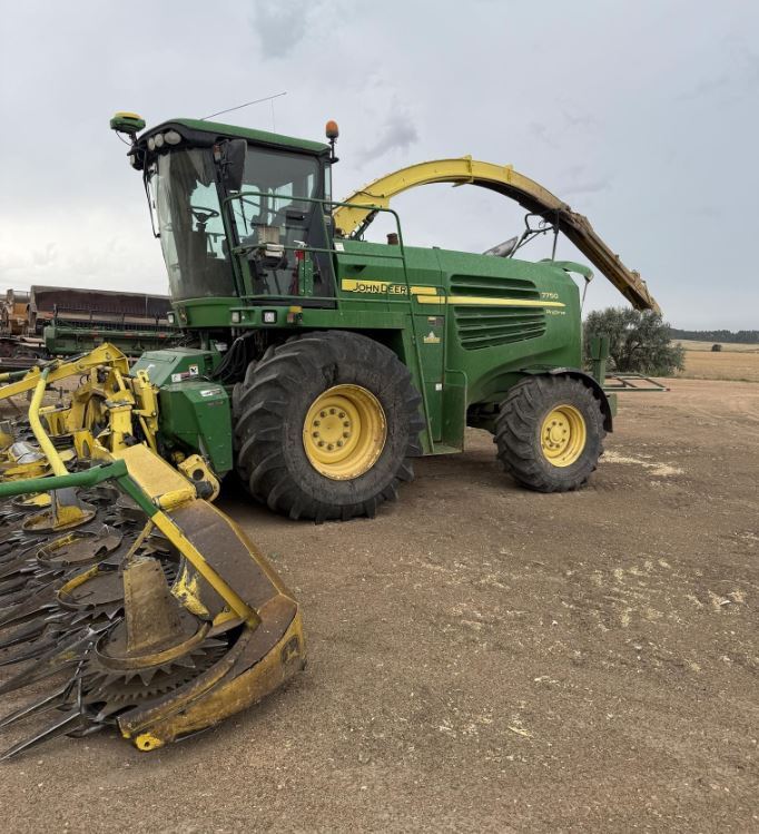 2012 JOHN DEERE 7750 645C Header in Plevna, MT