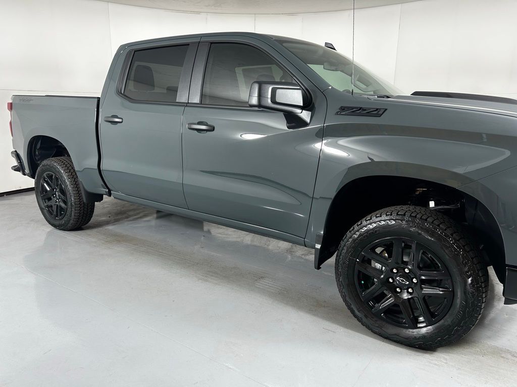 2026 Chevrolet Silverado 1500 Custom photo 5