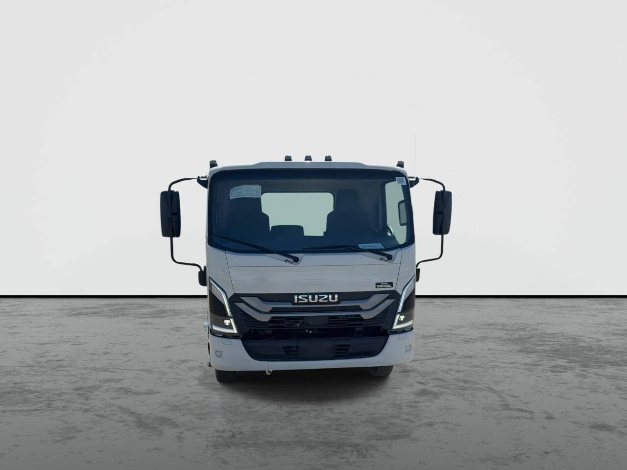 2025 Isuzu NPR photo 2