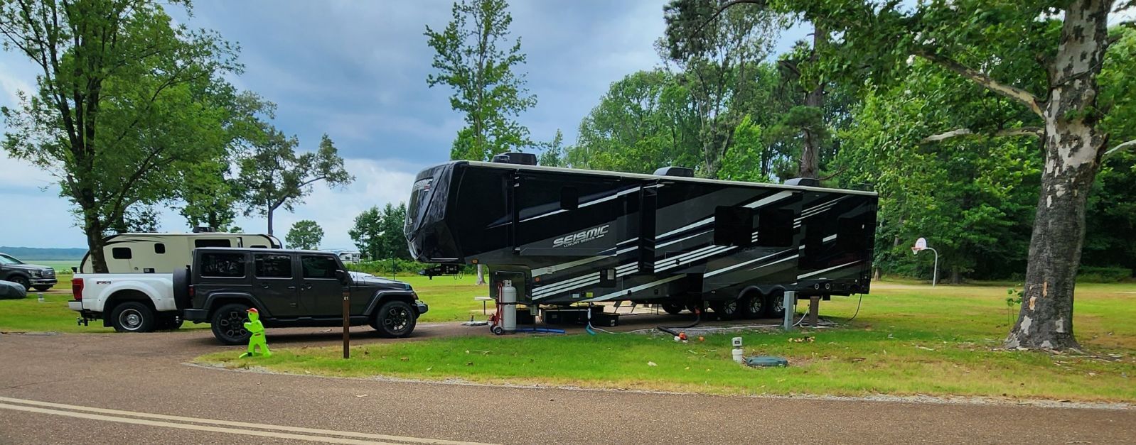 2023 Jayco SEISMIC LUXURY SERIES 4113 in olive branch MS