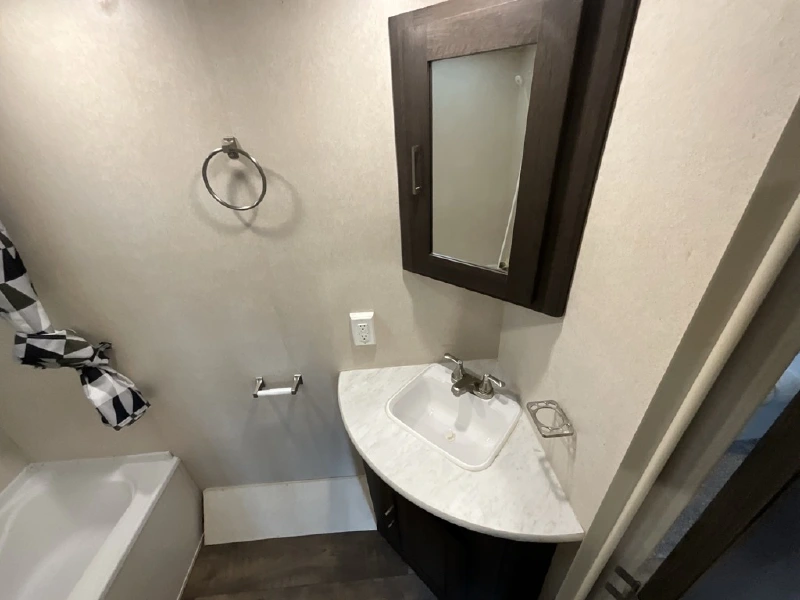 2019 FOREST RIVER SALEM 27DBK