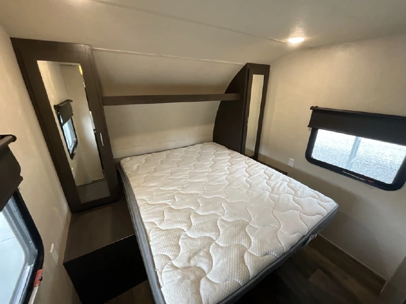 2019 FOREST RIVER SALEM 27DBK