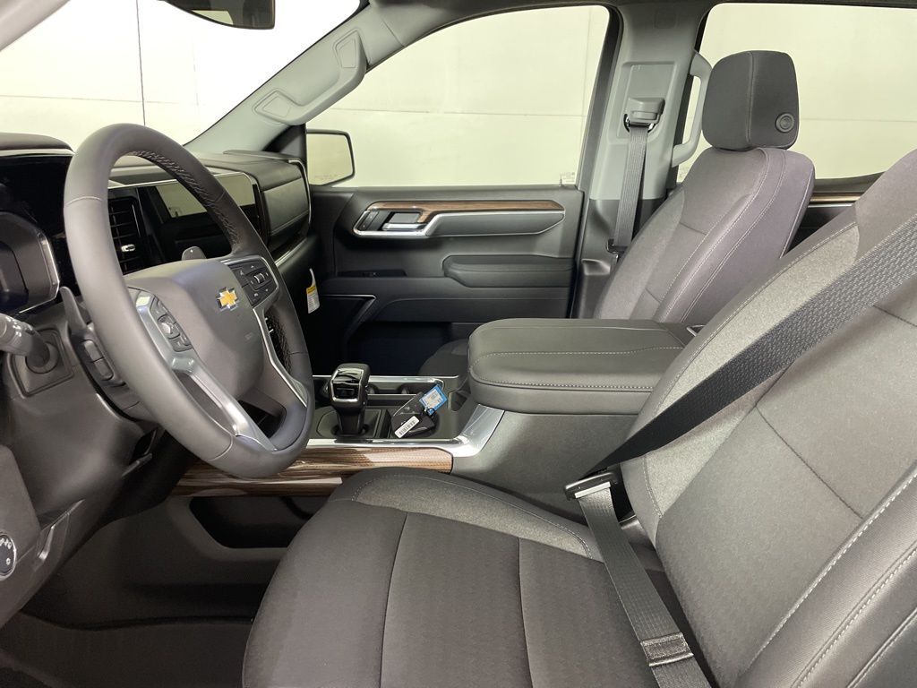 2026 Chevrolet Silverado 1500 LT photo 20