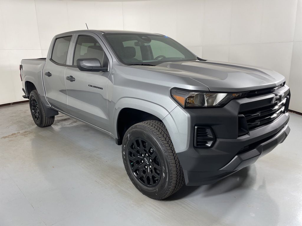 2026 Chevrolet Colorado Work Truck photo 2