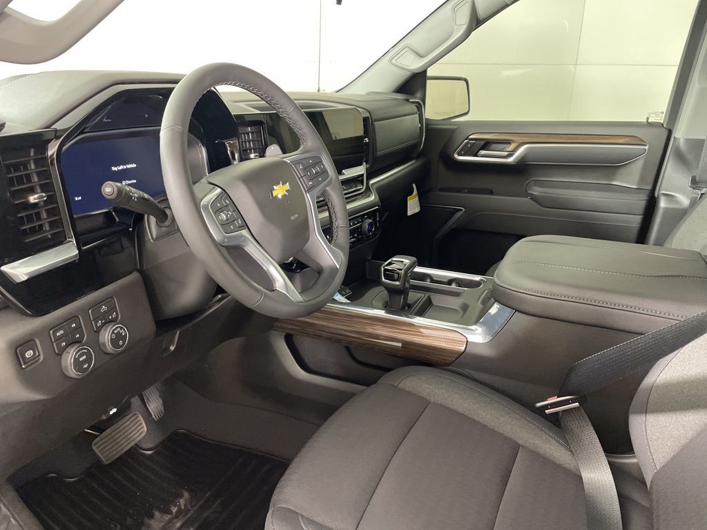 2026 Chevrolet Silverado 1500 LT1 photo 22