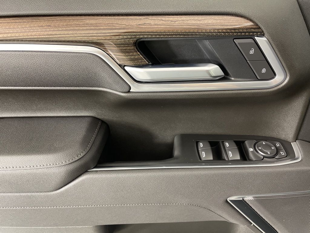 2026 Chevrolet Silverado 1500 LT1 photo 19