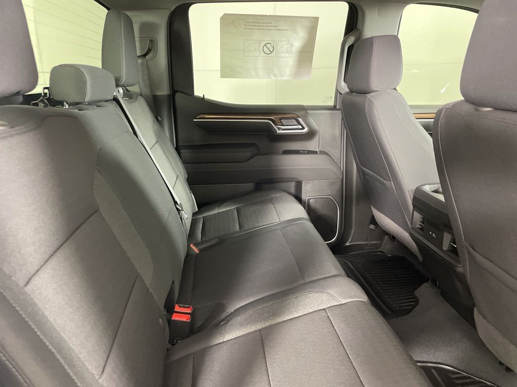 2026 Chevrolet Silverado 1500 LT1 photo 16