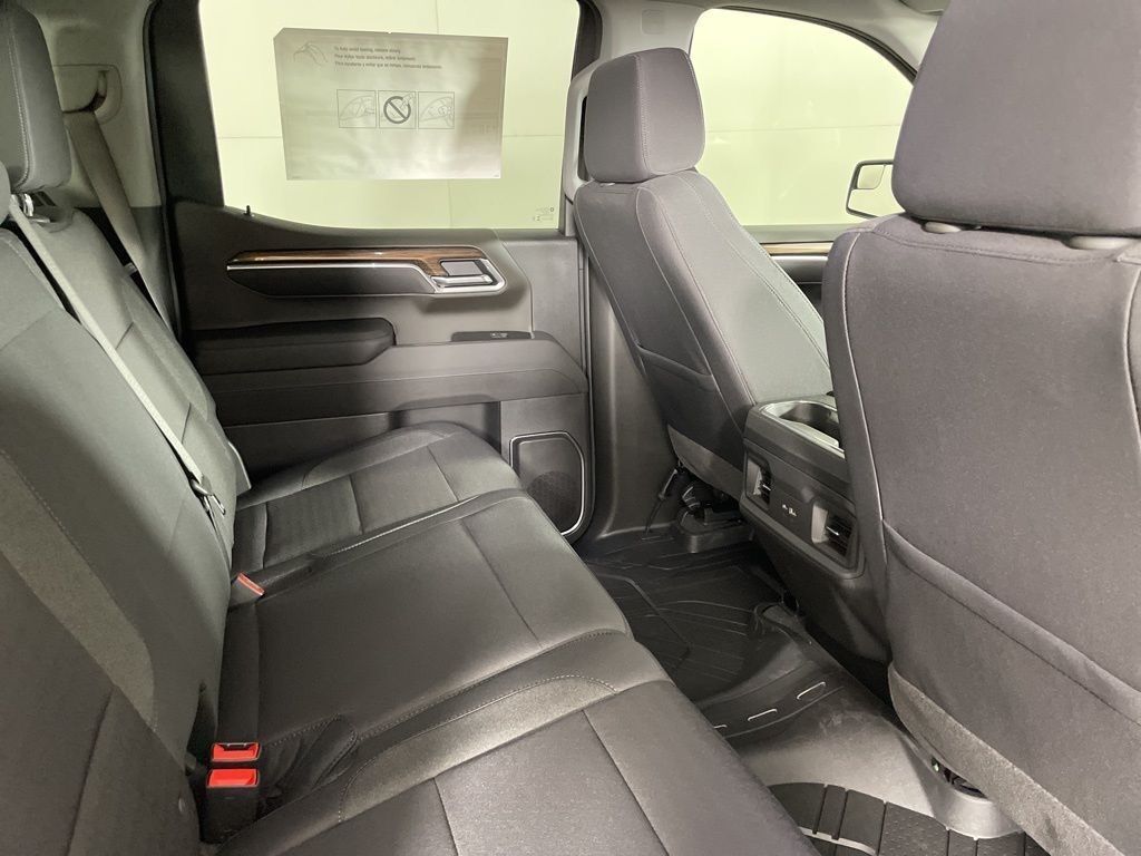 2026 Chevrolet Silverado 1500 LT photo 17