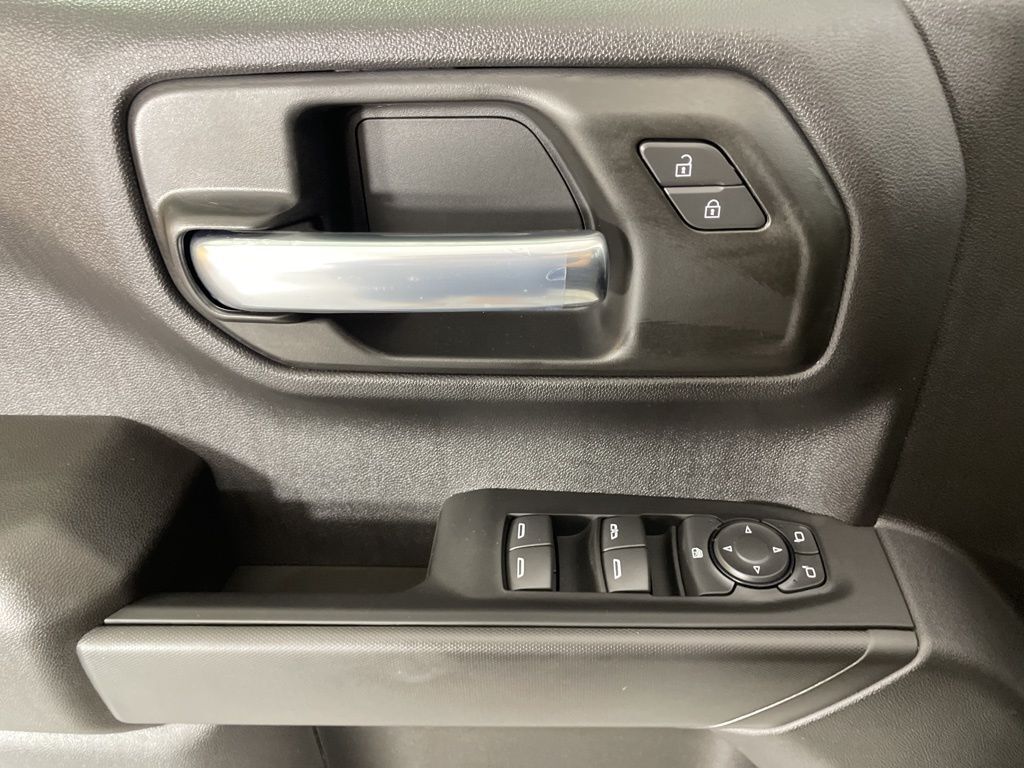 2026 Chevrolet Silverado 1500 Custom Trail Boss photo 13