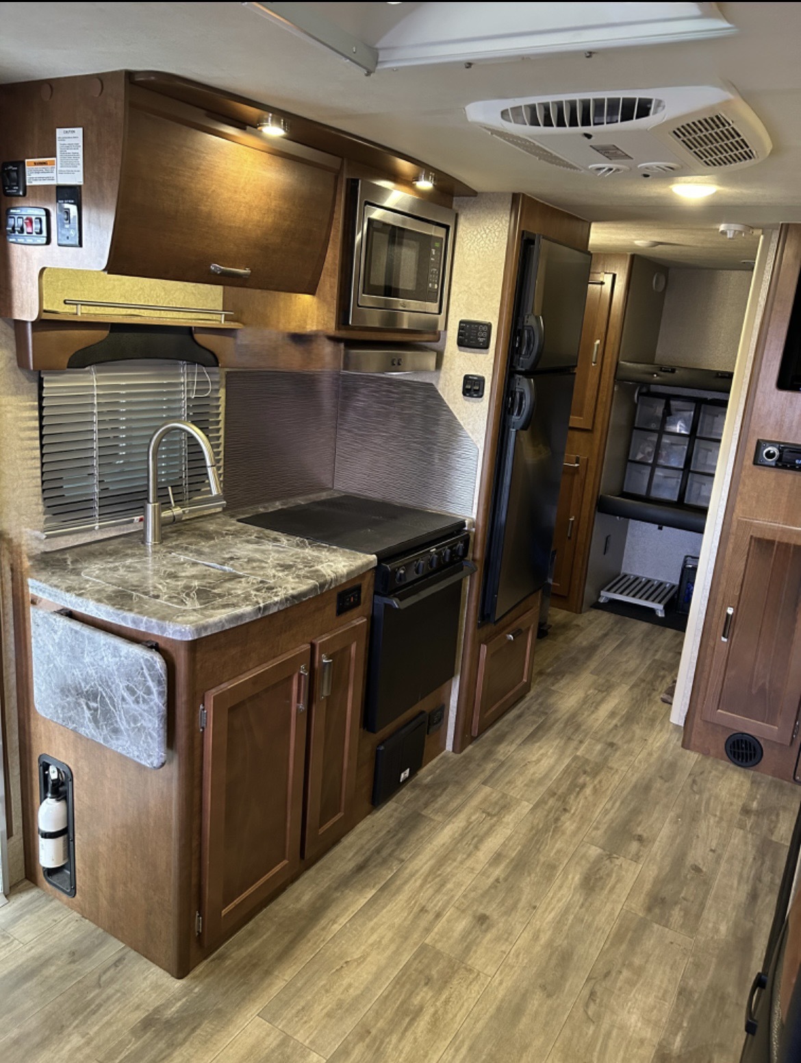 2021 Lance 2185 TRAVEL TRAILER in georgetown IN