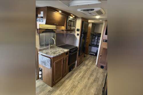 2021 Lance 2185 TRAVEL TRAILER in georgetown IN