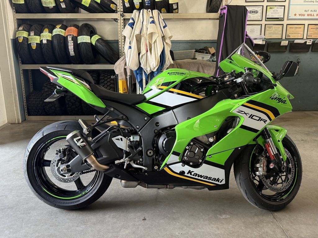 To 2025 Kawasaki Ninja ZX-14R: Unleash Pure Power with VIP Benefits