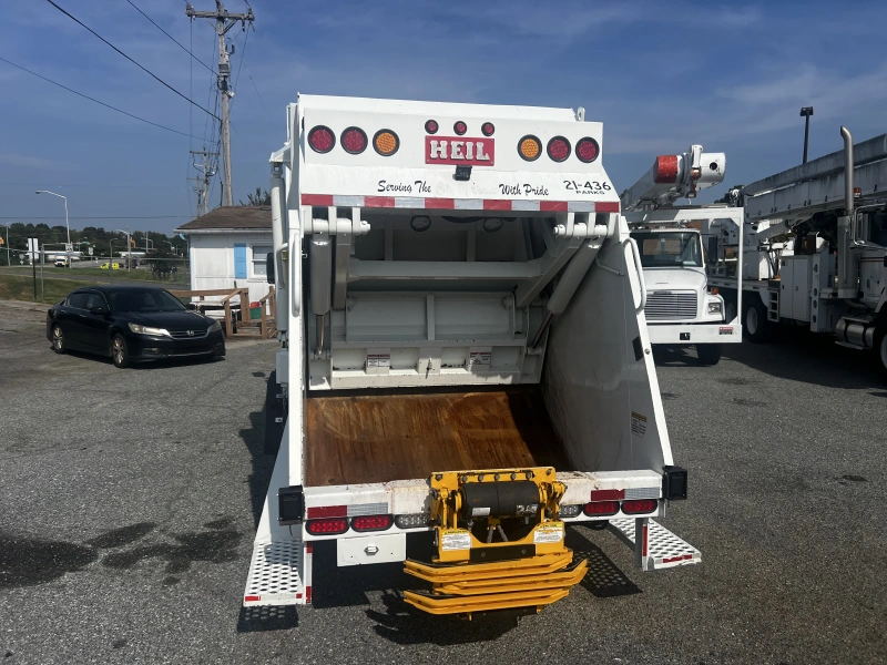 2021 ISUZU NRR
