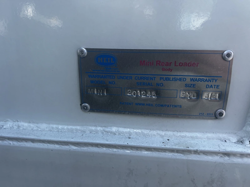 2021 ISUZU NRR