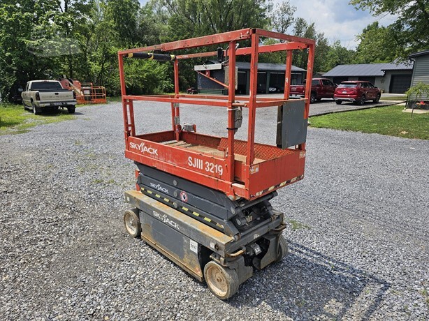2018 SKYJACK SJIII3219 in Duncansville, PA