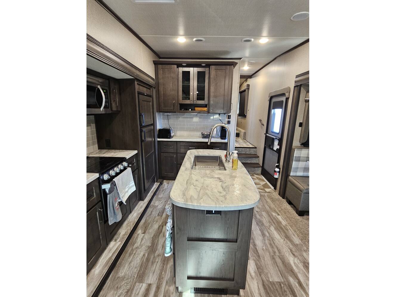 A photo of this 2021 Grand Design REFLECTION 150 SERIES 295RL