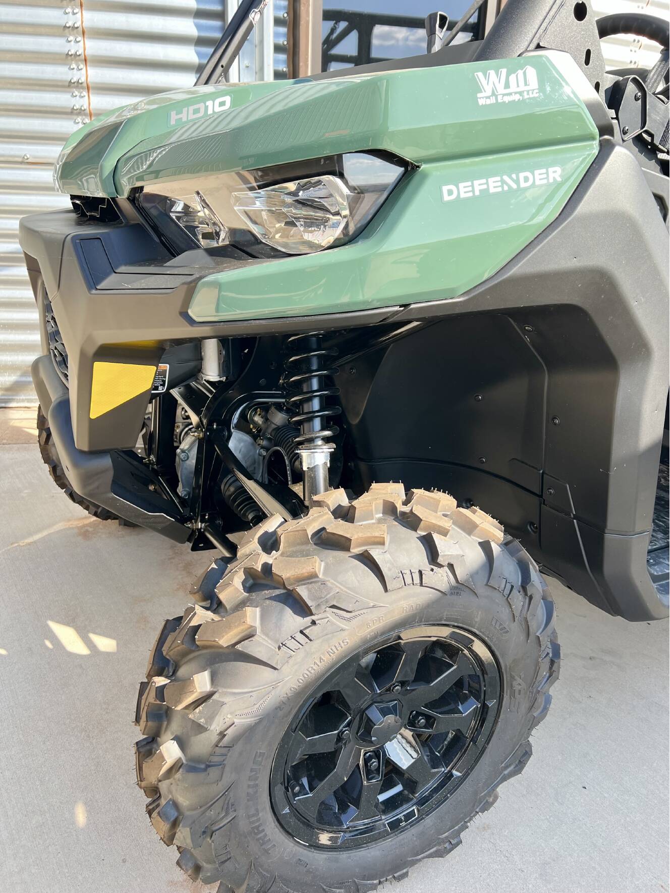 A photo of this 2026 Can-Am DEFENDER MAX DPS HD10