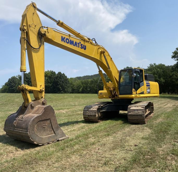 2015 KOMATSU PC490LC-10 in Ste. Genevieve, MO