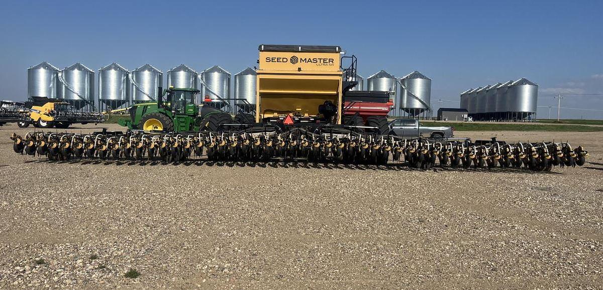 2024 SeedMaster Ultra SR in Portal, ND