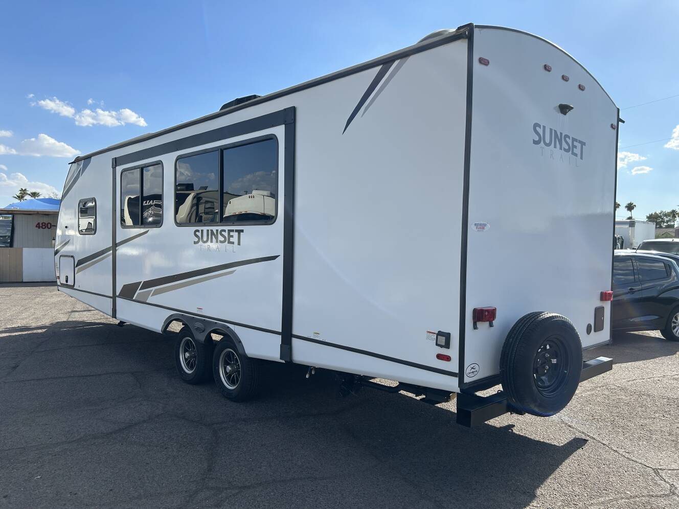A photo of this 2022 Crossroads SUNSET TRAIL SUPER LITE SS253RB